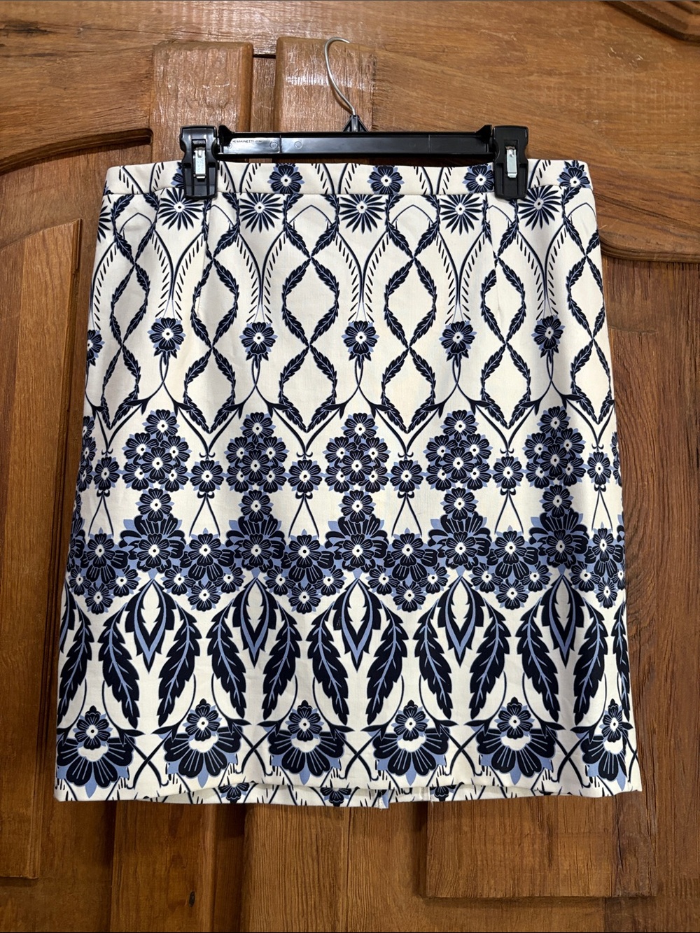 Lila Rose Navy and White Floral-Print Pencil Skirt